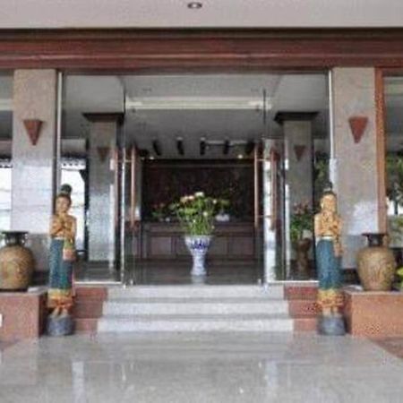 Sengtawan Riverside Hotel Вьентьян Экстерьер фото
