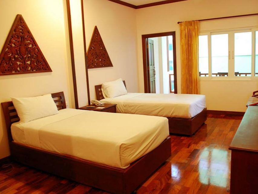Sengtawan Riverside Hotel Вьентьян Экстерьер фото