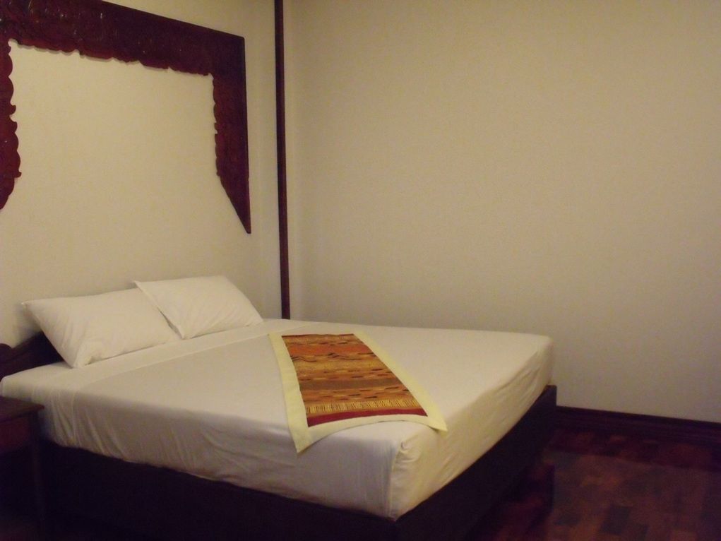 Sengtawan Riverside Hotel Вьентьян Экстерьер фото