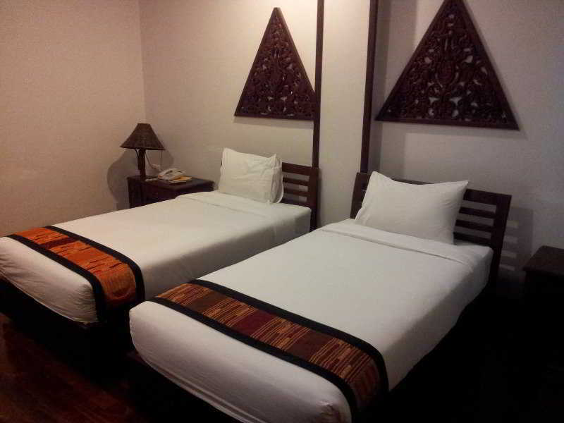 Sengtawan Riverside Hotel Вьентьян Экстерьер фото