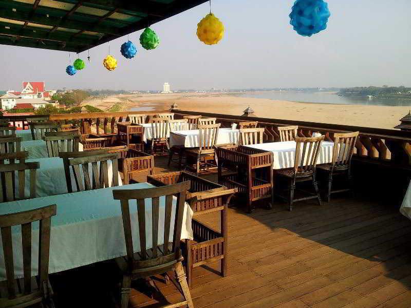 Sengtawan Riverside Hotel Вьентьян Экстерьер фото
